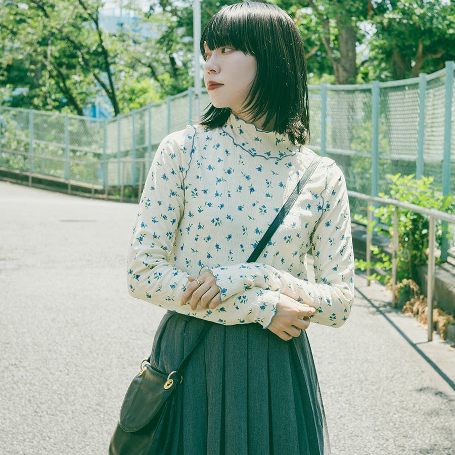 No.924 VINTAGE 古着 ニット タートルネック シースルー 花柄