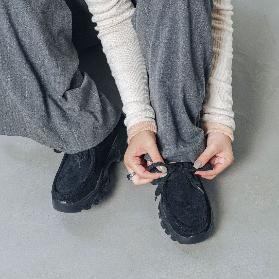 S-LLサイズ展開・軽量】モカレースアップスニーカー[品番：EVOW0001449