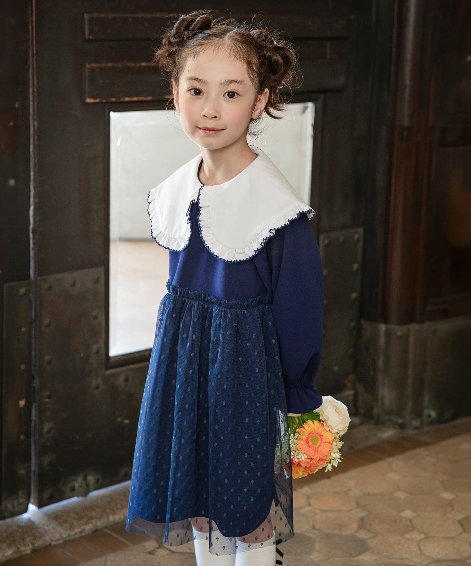 familiar フリルリボン付きハイネックワンピース 130cm 紺×茶　美品 フォーマル】ビック衿チュールワンピース [品番：FOKK0028219]｜F.O.