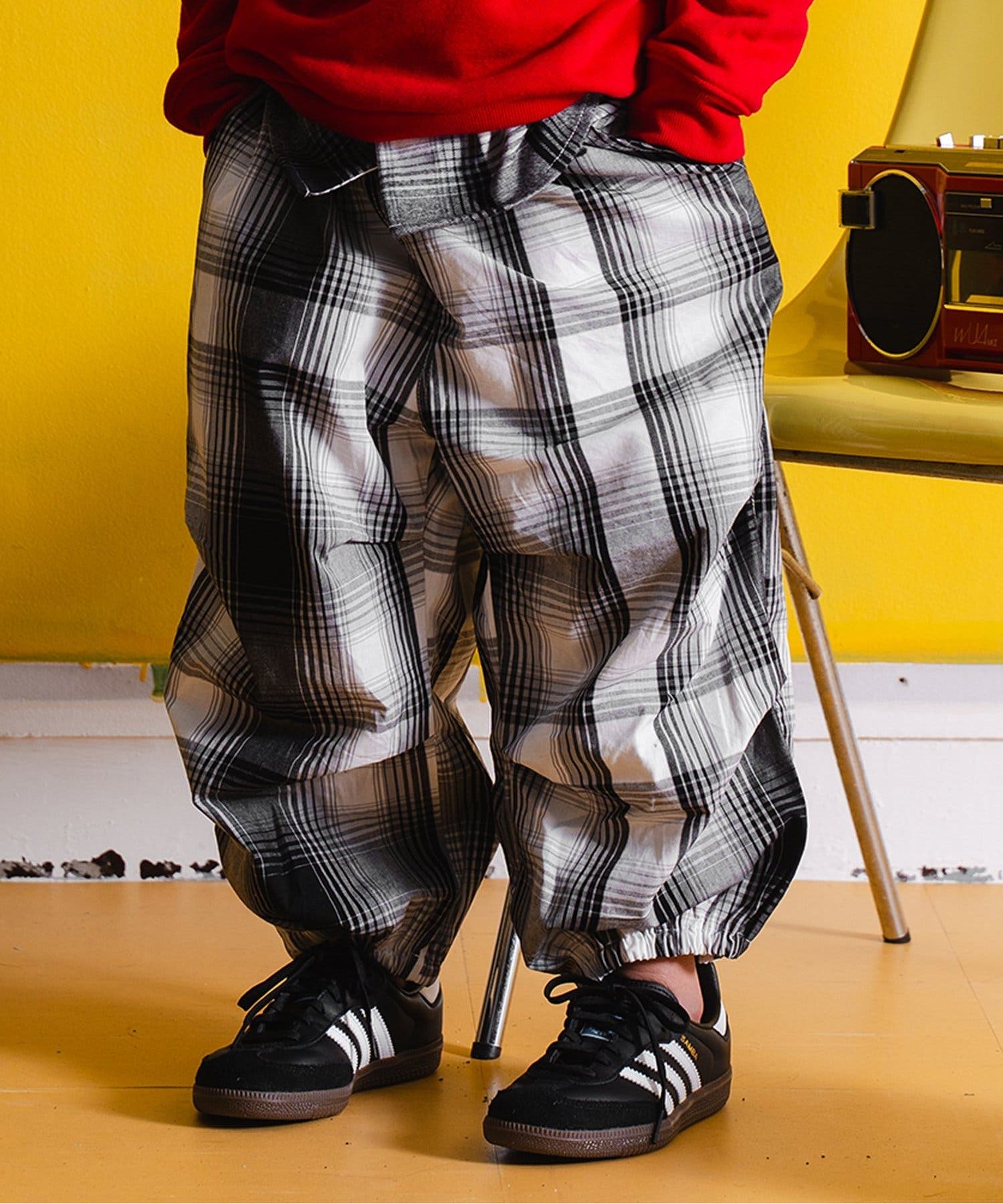 総柄パラシュートパンツ 10分丈[品番：FOKK0020617]｜F.O.Online Store