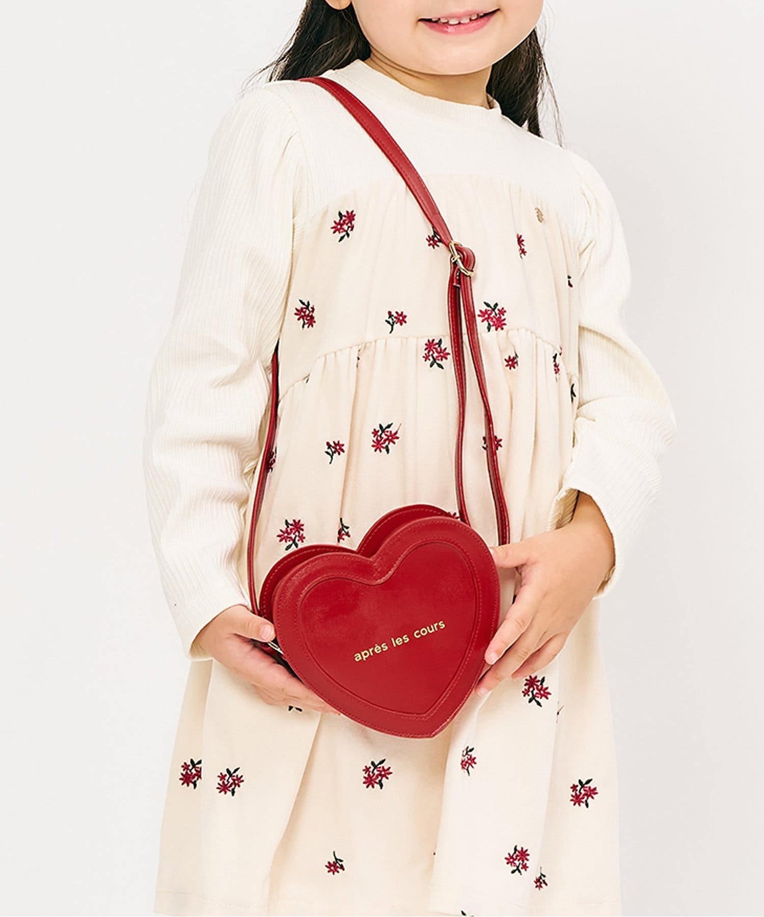 新品タグ付き familiar ハートポシェット 赤 新品タグ付き familiar ハートポシェット 赤 Amazon.co.jp