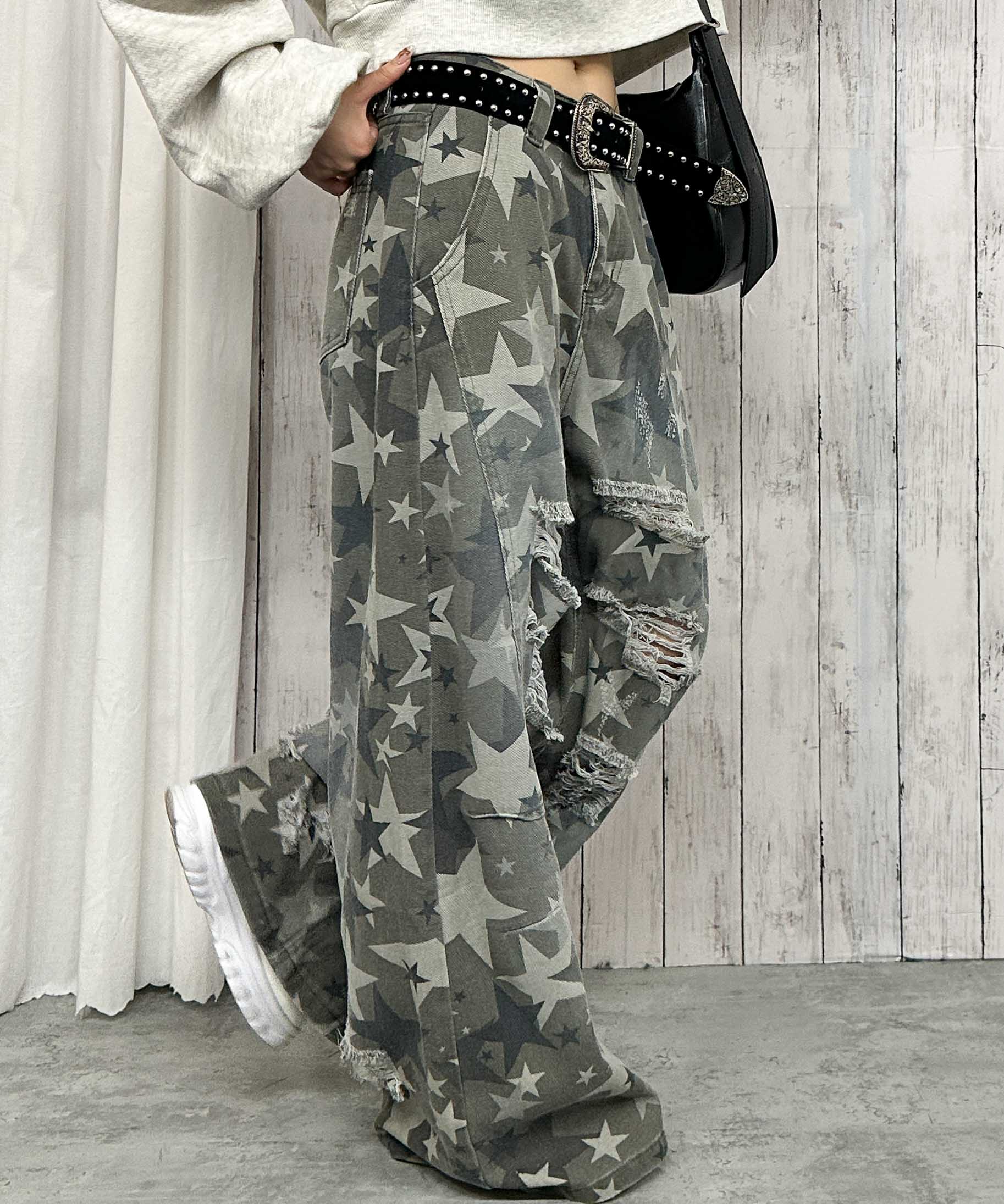 迷彩デザイン ワイドフィットデニムパンツ 迷彩デザイン ワイドフィットデニムパンツ