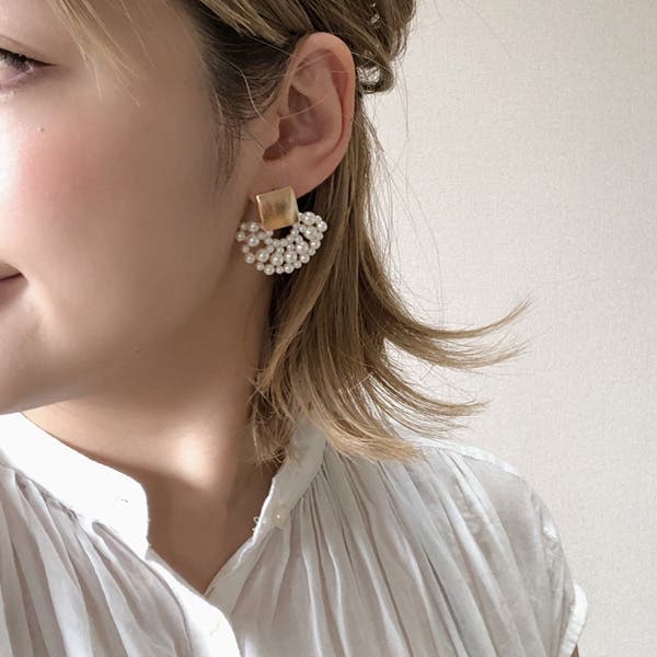 Tommassini Jewelry国内発送完売前に上品カジュアルパールピアス Tommassini Jewelry国内発送完売前に上品カジュアルパールピアス