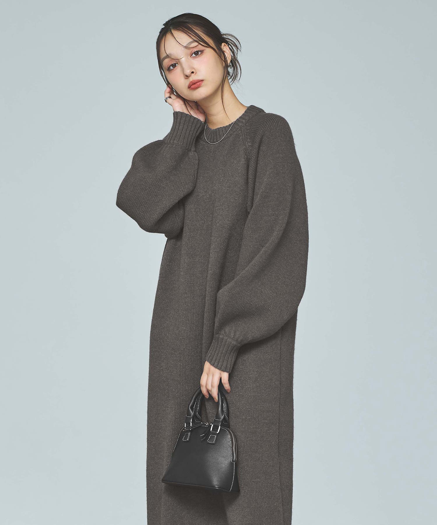 モックネックバックスリットニットワンピース[品番：INGW0010348
