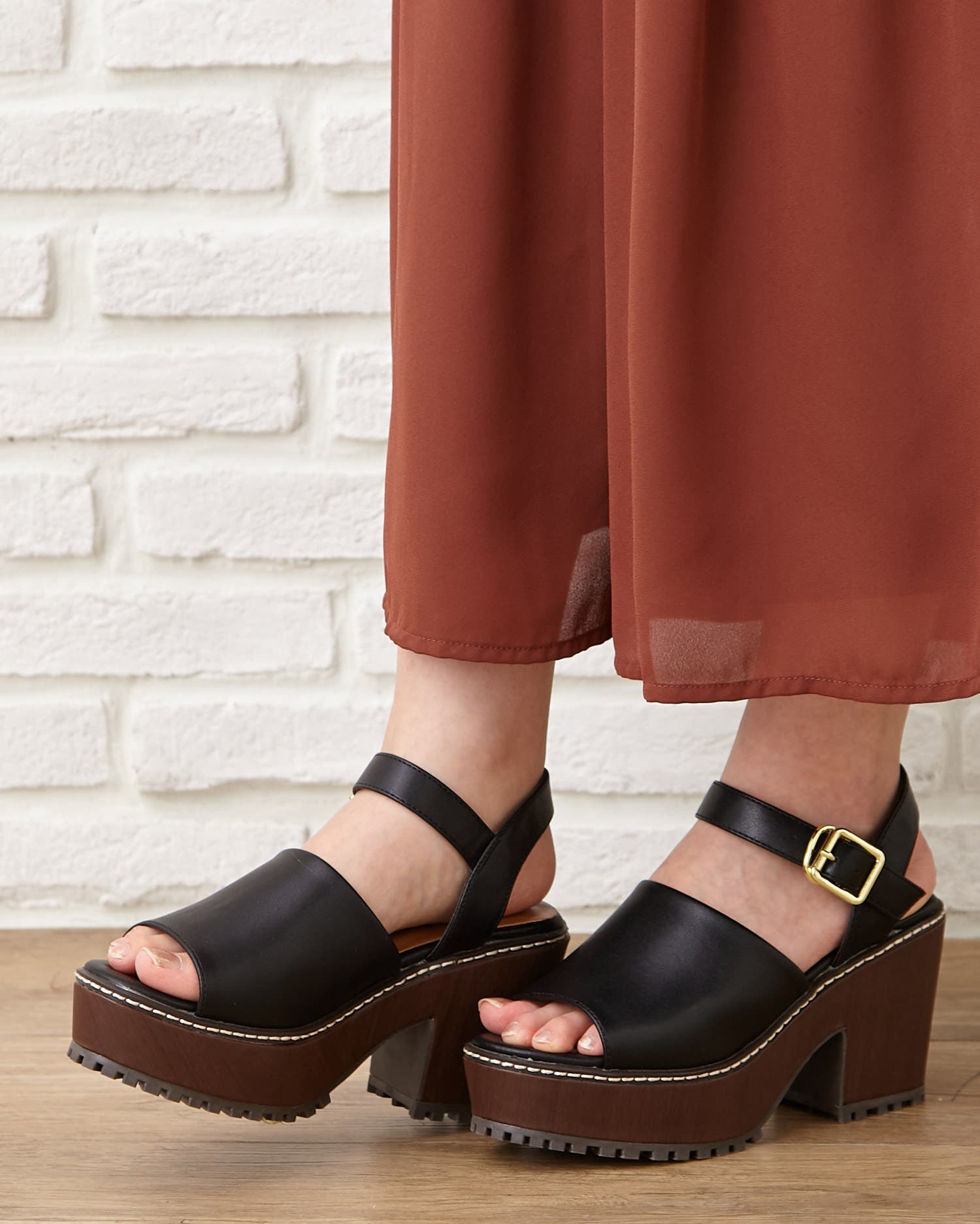ステッチヒールワンベルトサンダル[品番：INGW0005831]｜INGNI