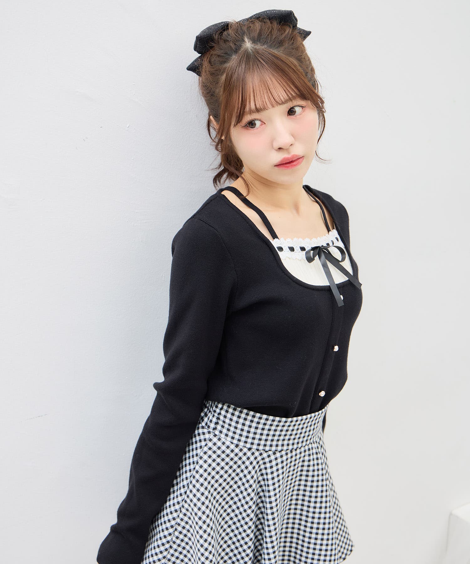 ☆お勧め美品！タイムセール3月末日迄☆【人気商品リボンニット ブラック】 セール】大きなリボンが主役☆クロップド丈フェザーニット/リボン