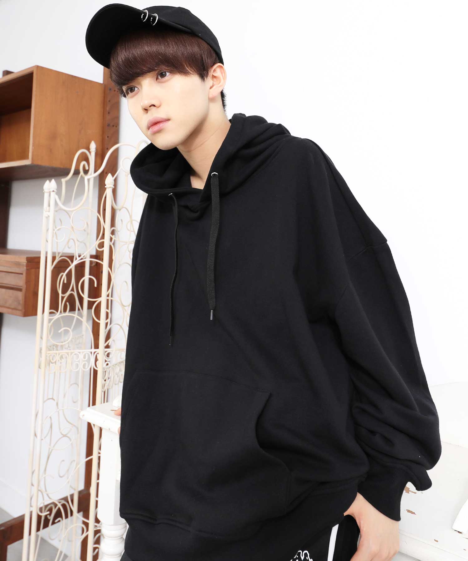 006_blackA.jpg