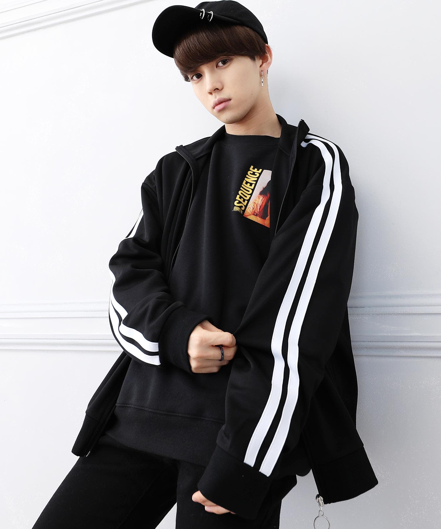 001_2lineblackA.jpg
