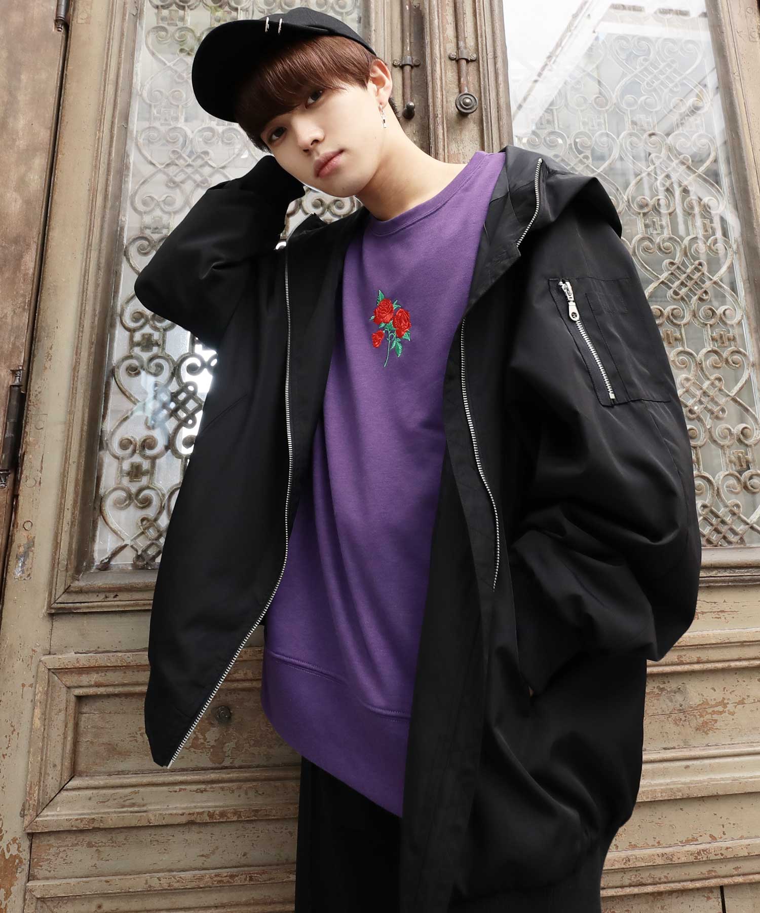 001_blackA.jpg
