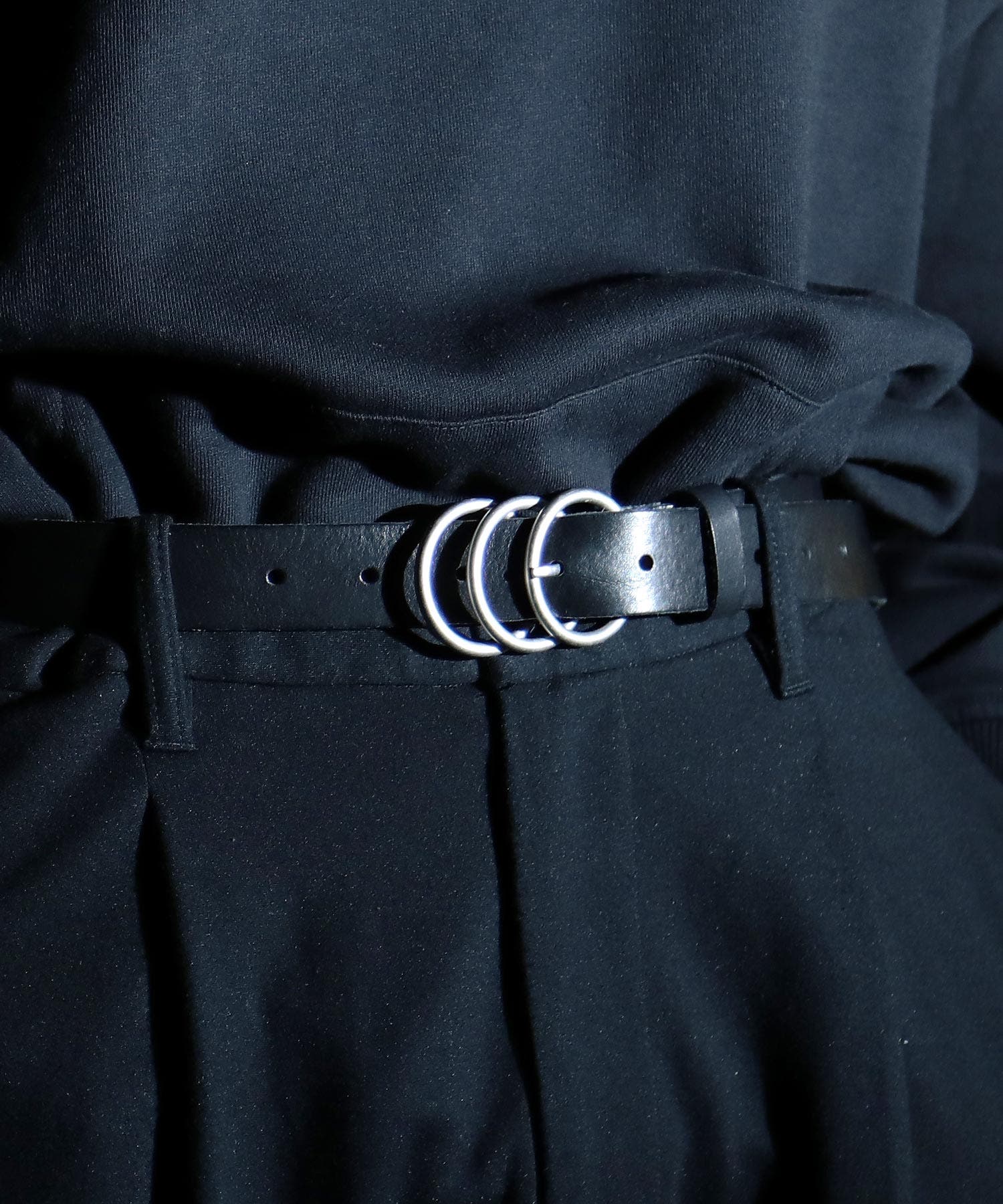 001_blacka.jpg