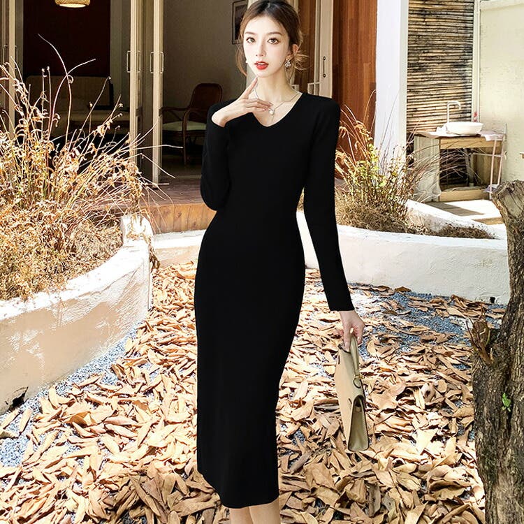 【新品未使用 ピッコーネ】23fw新作4コマ柄入りウールニットブルゾン40号 ラインスリーブジップニットブルゾン [C7331] - レディース