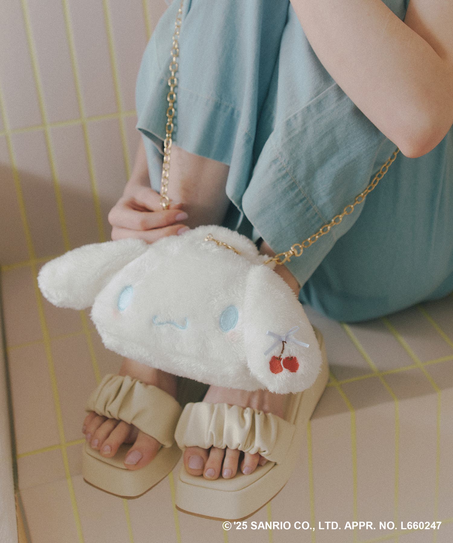 シナモロール VIS コラボ サンリオ フェイスミニポーチ　シナモン　ポーチ VIS(ビス) / 【WEB/一部店舗限定】【シナモロール】VIS別注
