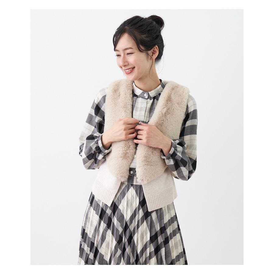 フェイクファージレ[品番：LAVW0005284]｜Leilian PLUS HOUSE