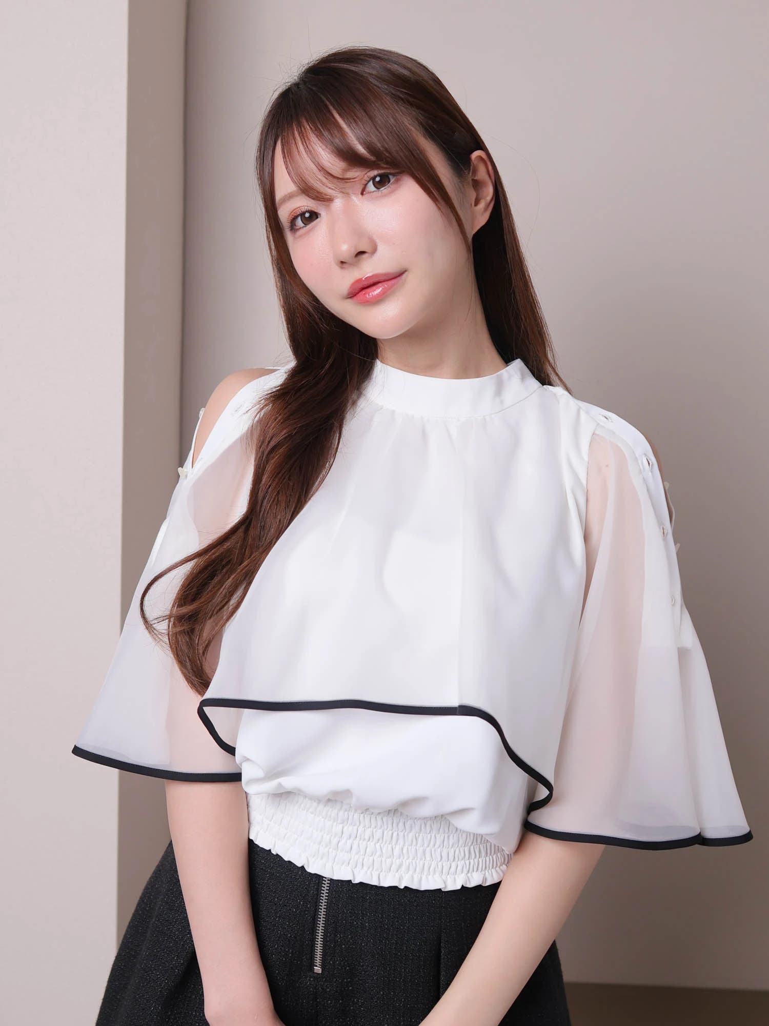 ショルダーボタンリボンフレアブラウス[品番：LINW0002399 