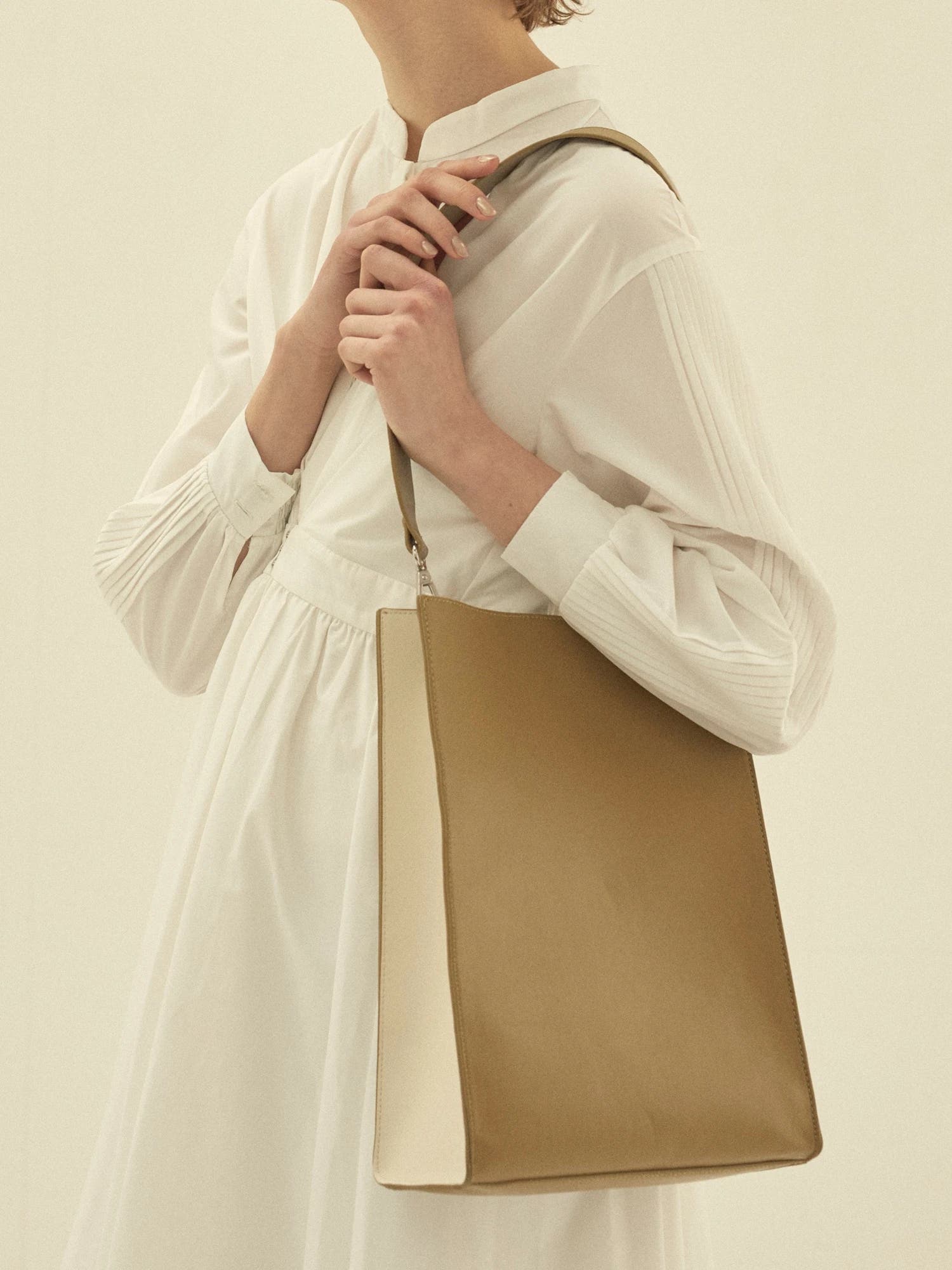 レディメイド　トートバッグ 2WAYベルトレザートートバッグ[品番：LINW0001293]｜LADYMADE（レディ