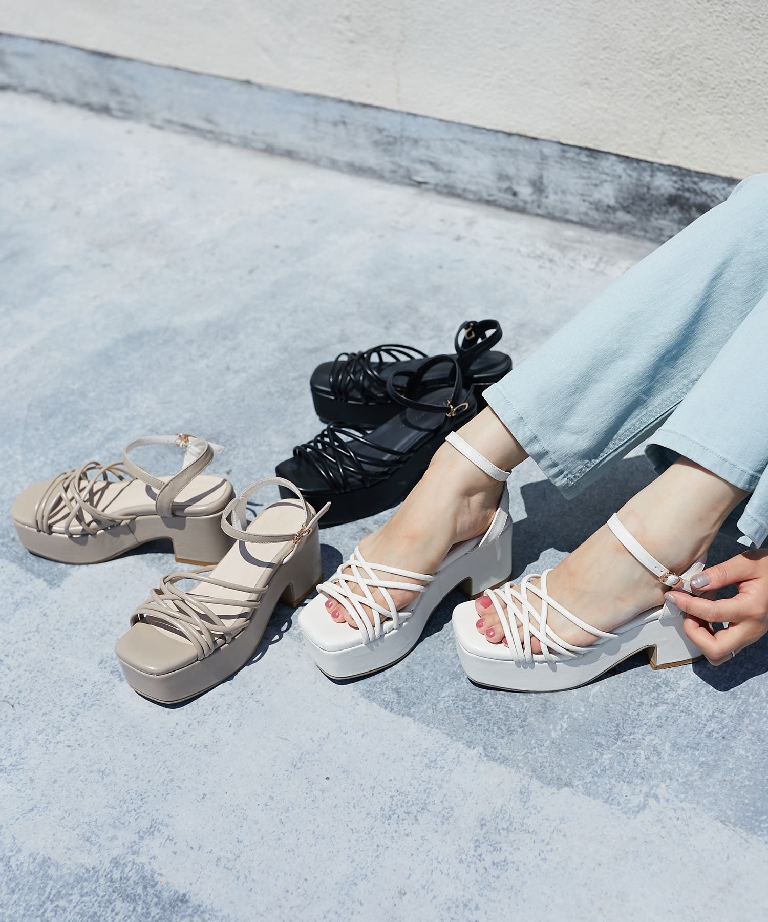 日本未発売ノースフェイスベージュ厚底チャンキーソールサンダル3連