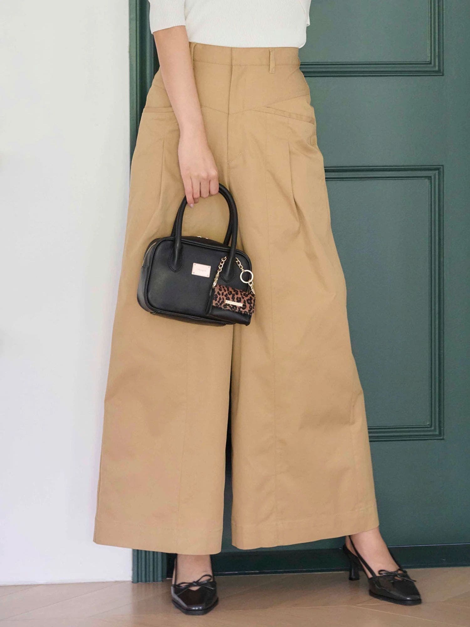 チノハイウエストタックワイドパンツ[品番：MKSW0065430]｜MERCURYDUO