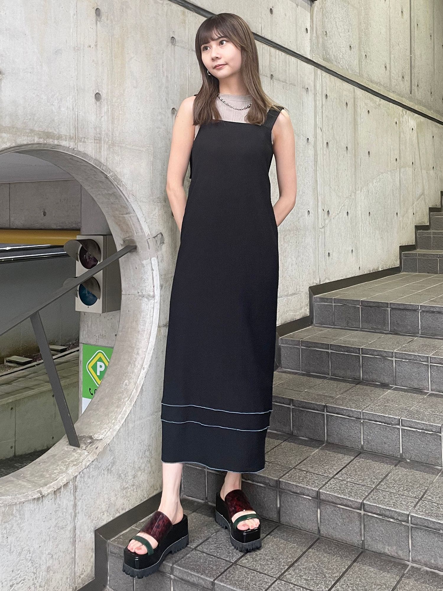 MURUA ベージュ スクエアネック ワンピース シャーリングスクエアネックワンピース[品番：MKSW0051634