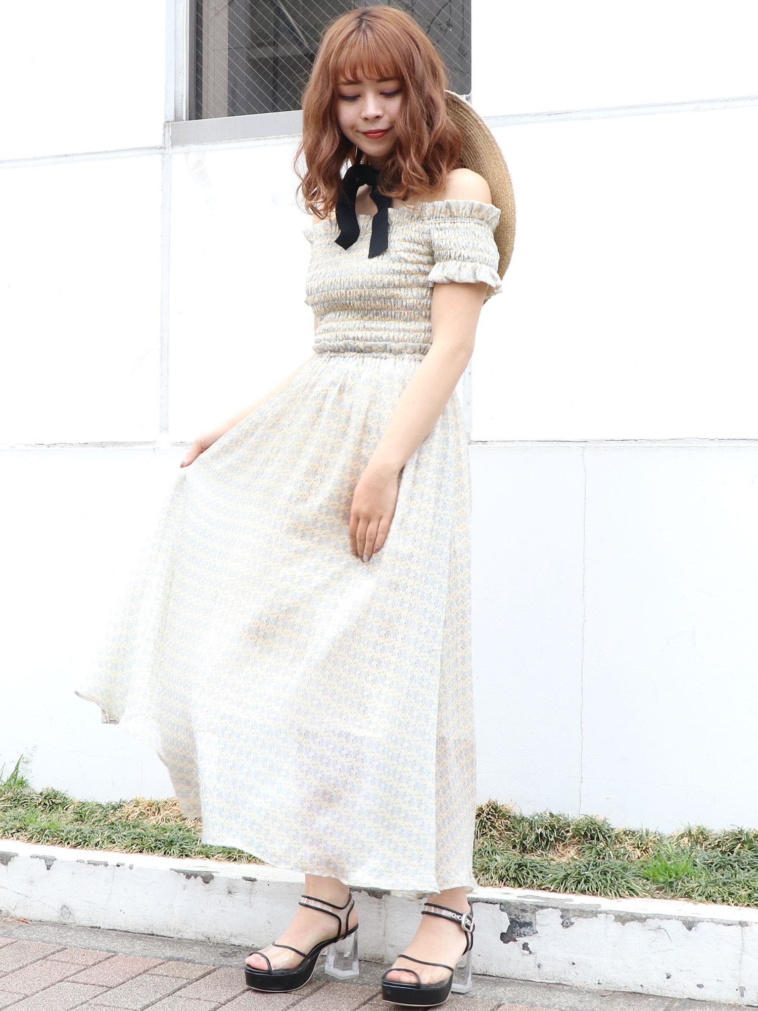 フラワーシャーリングワンピース[品番：MKSW0017626]｜dazzlin