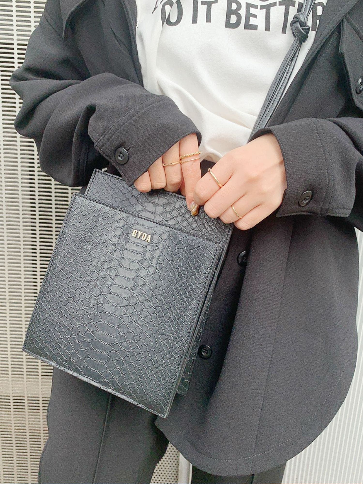 パイソンミニマムショルダーバッグ[品番：MKSW0034774]｜GYDA 