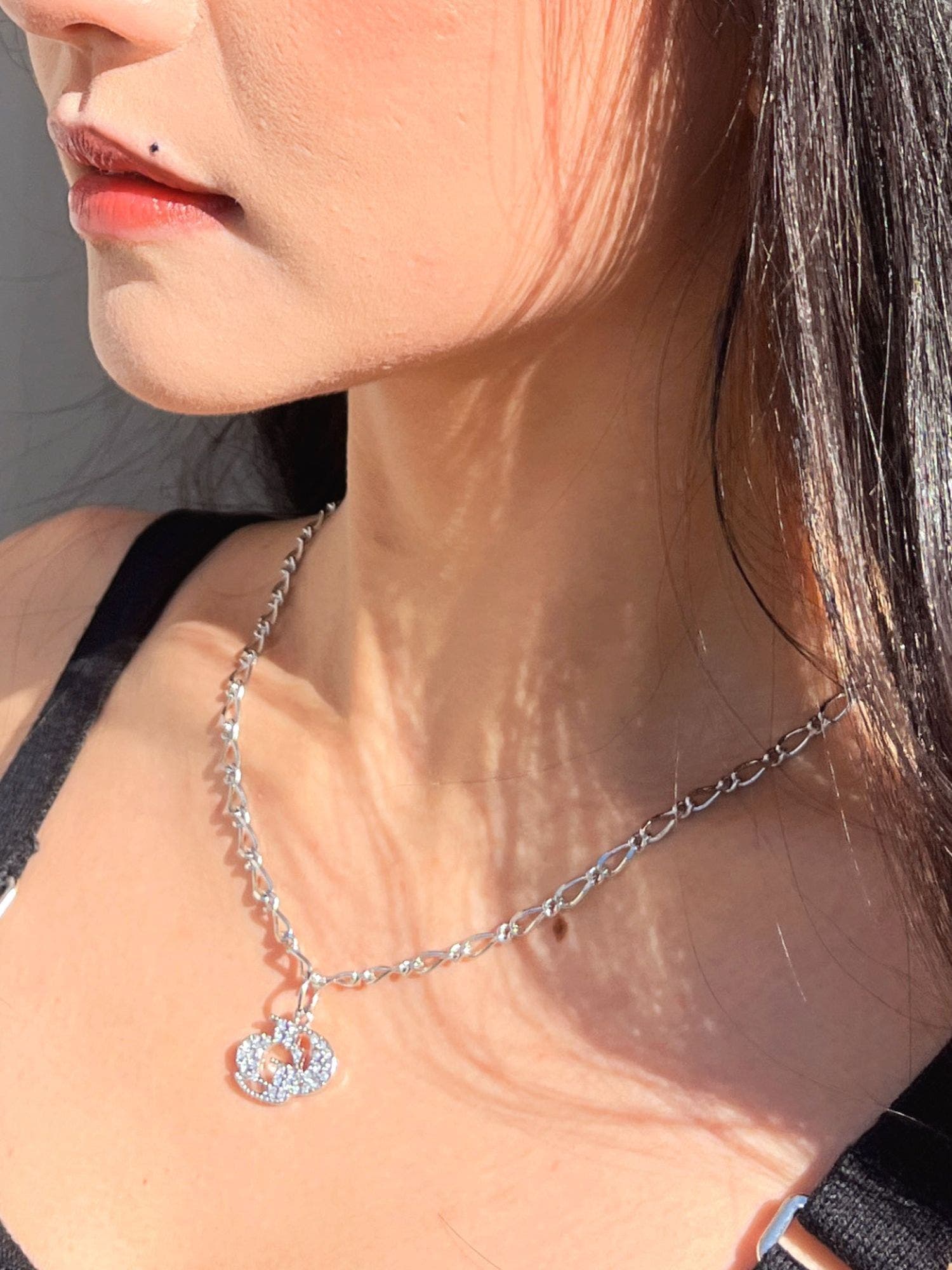 JEYSUS GDラインストーンネックレス[品番：MKSW0064074]｜GYDA