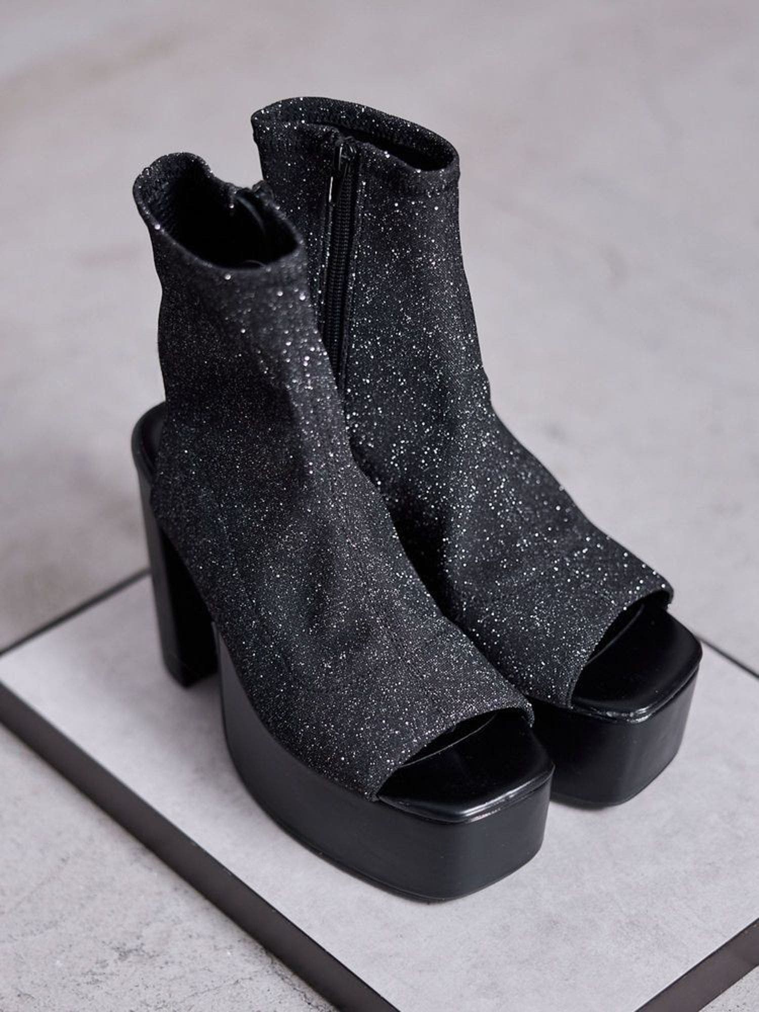 【gyda】GD GLITTERブーツサンダル ラメ ギャル GD GLITTERブーツサンダル[品番：MKSW0064911]｜GYDA（ジェイダ