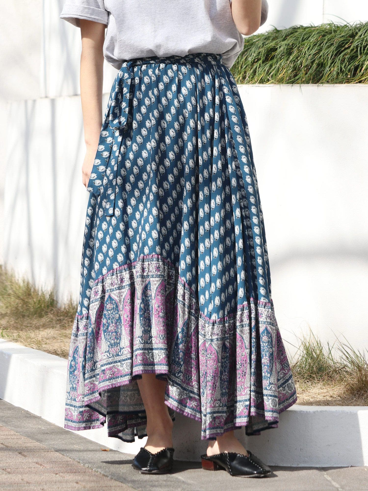 CELINE フィービー期 ペイズリー柄 ミックス シルク スカート CELINE フィービー期 ペイズリー柄 ミックス シルク スカート