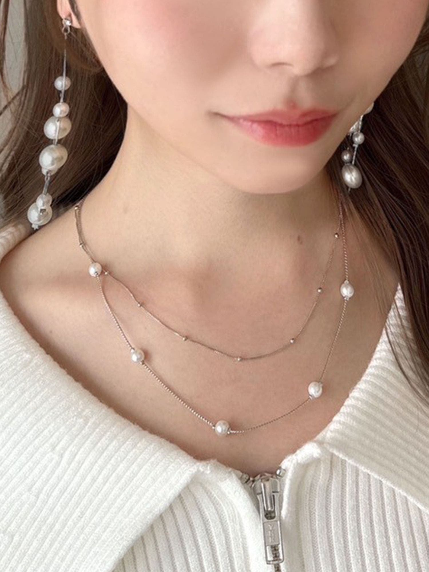フォクシー　美品２連パールネックレス　留め具綺麗です。　　　極美品 フォクシー 美品2連パールネックレス 留め具綺麗です。 極美品