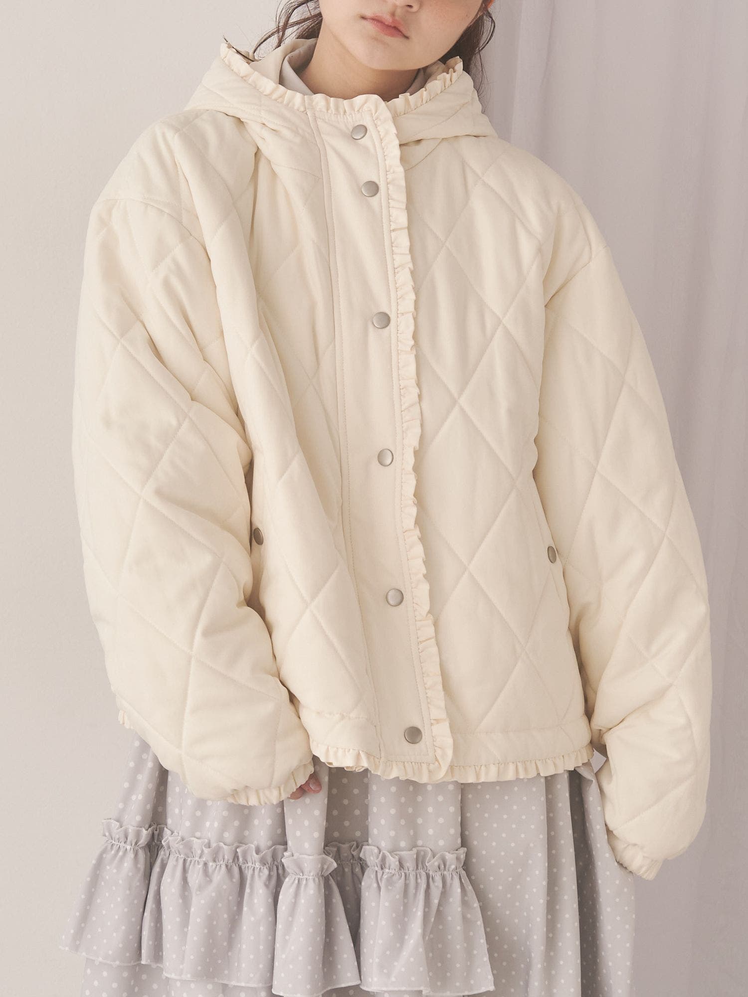 フリルキルティングフードジャケット[品番：MKSW0067212]｜merry jenny