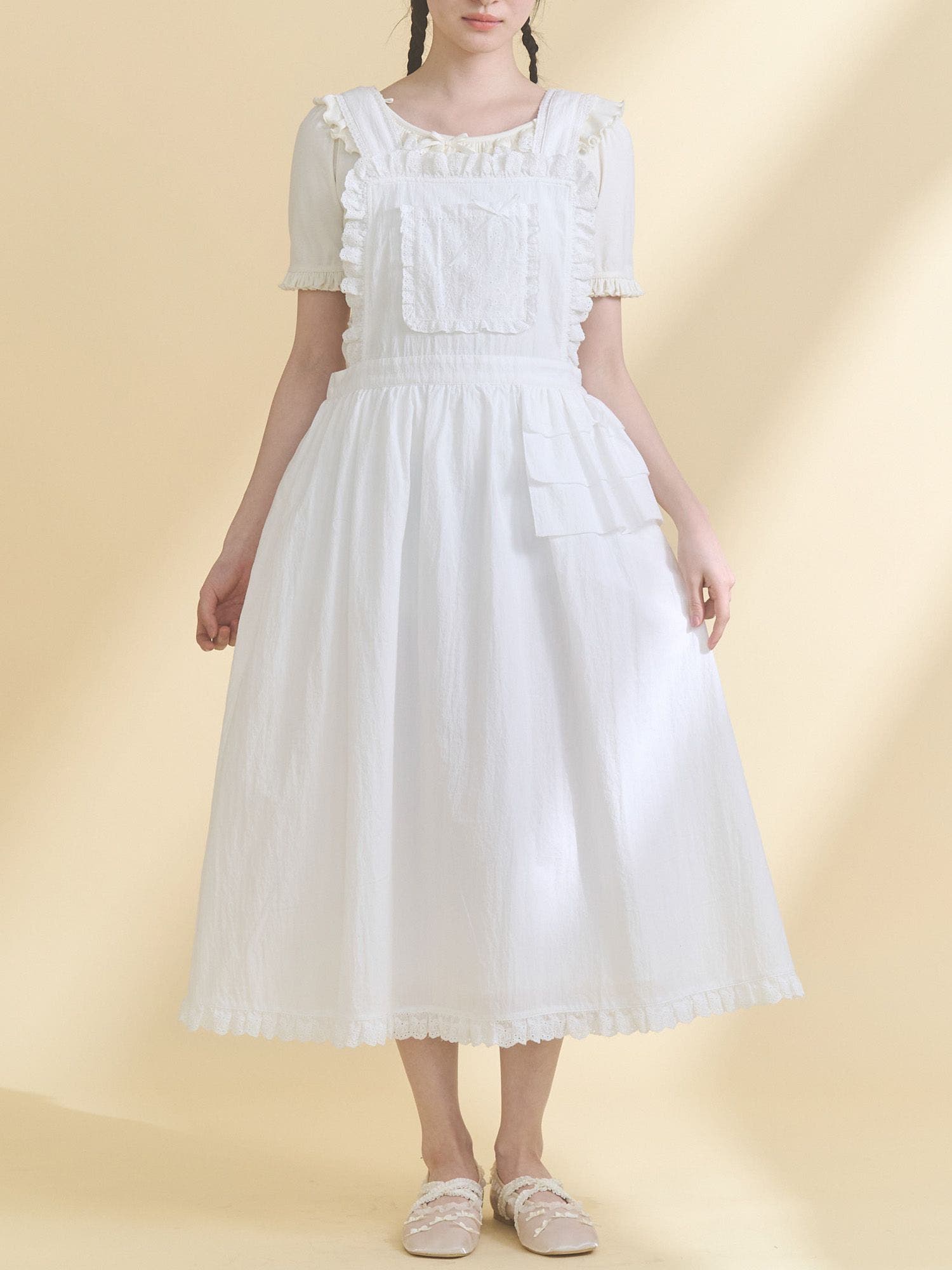 merry jenny 新品タグ付きレースアップリケエプロンワンピース レースアップリケエプロンワンピース[品番：MKSW0069468]｜merry jenny