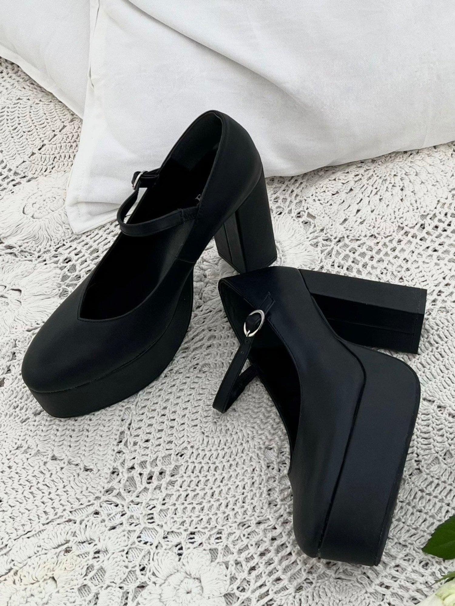 E/Mロゴストラップパンプス[品番：MKSW0055683]｜EATME（イートミー  