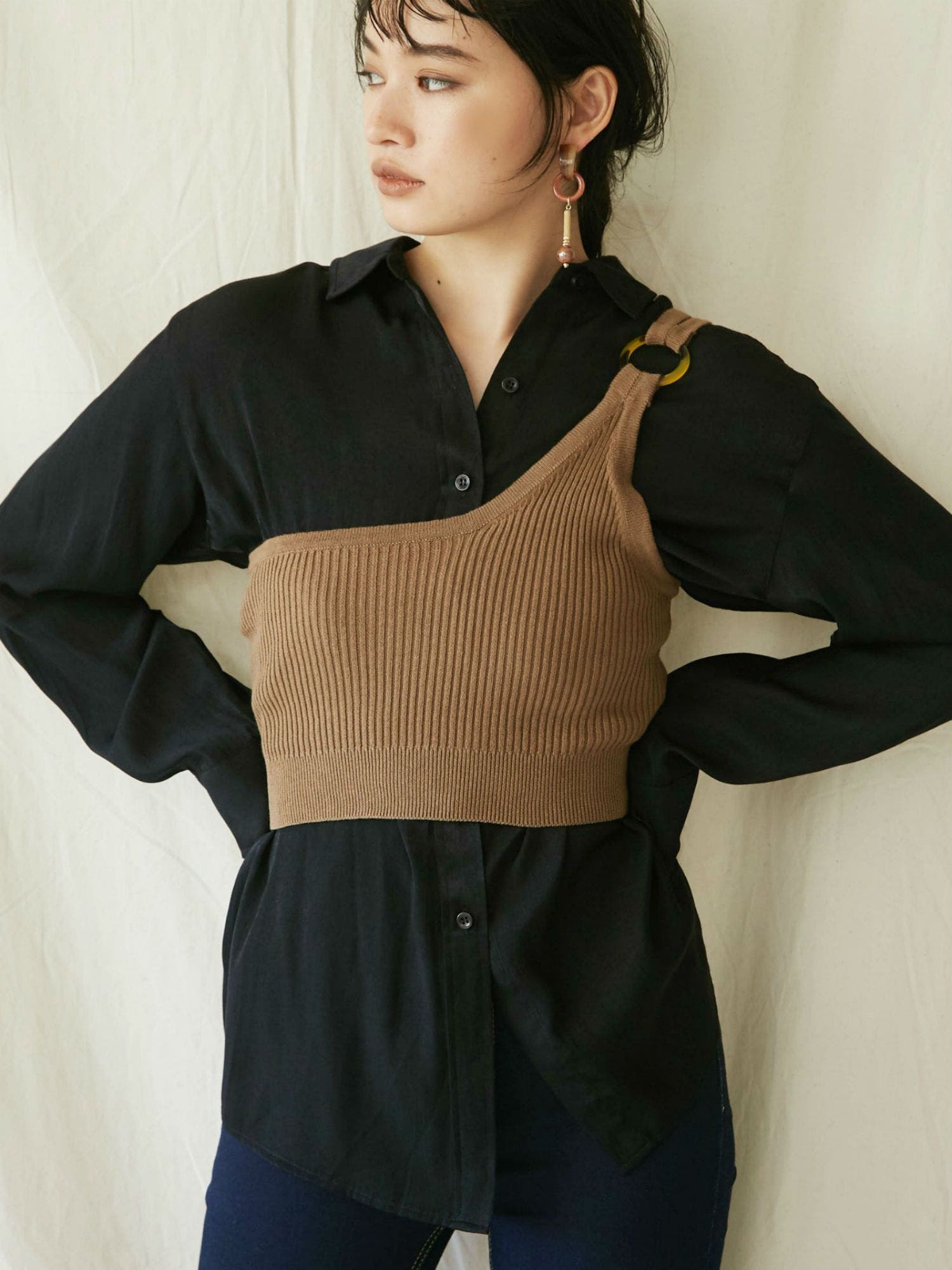 高い信頼 厚い信頼 ワンショルニットビスチェレイヤードシャツ[品番：MKSW0026090 シャツ/ブラウス(長袖/七分)