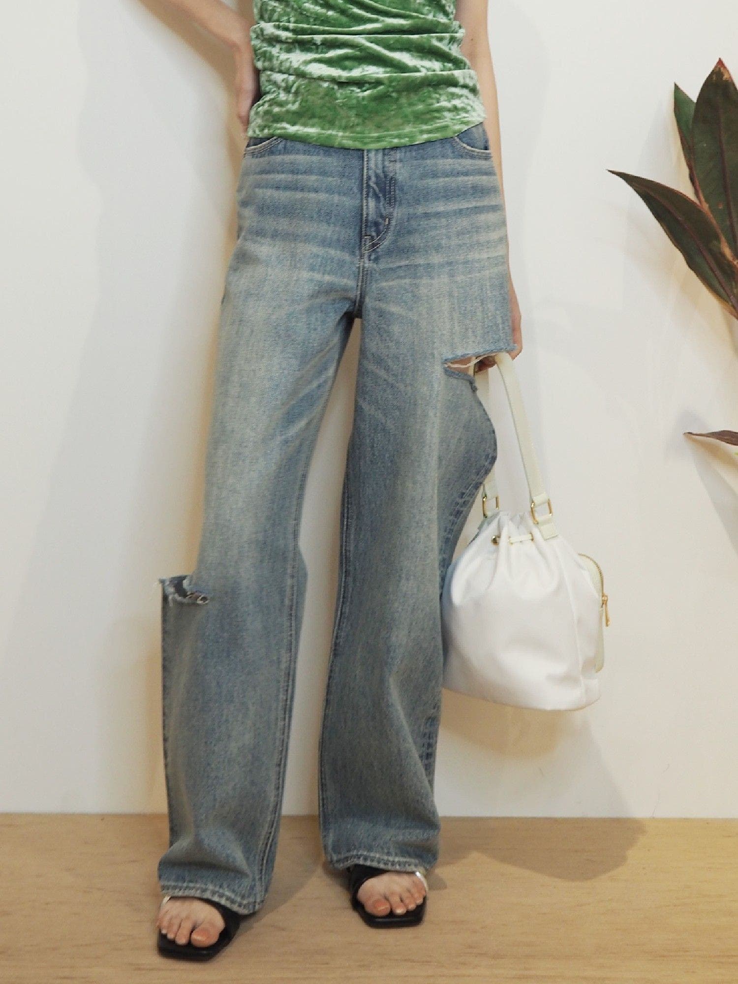 アシメカッティングセミワイドデニムパンツ[品番：MKSW0057846]｜EVRIS