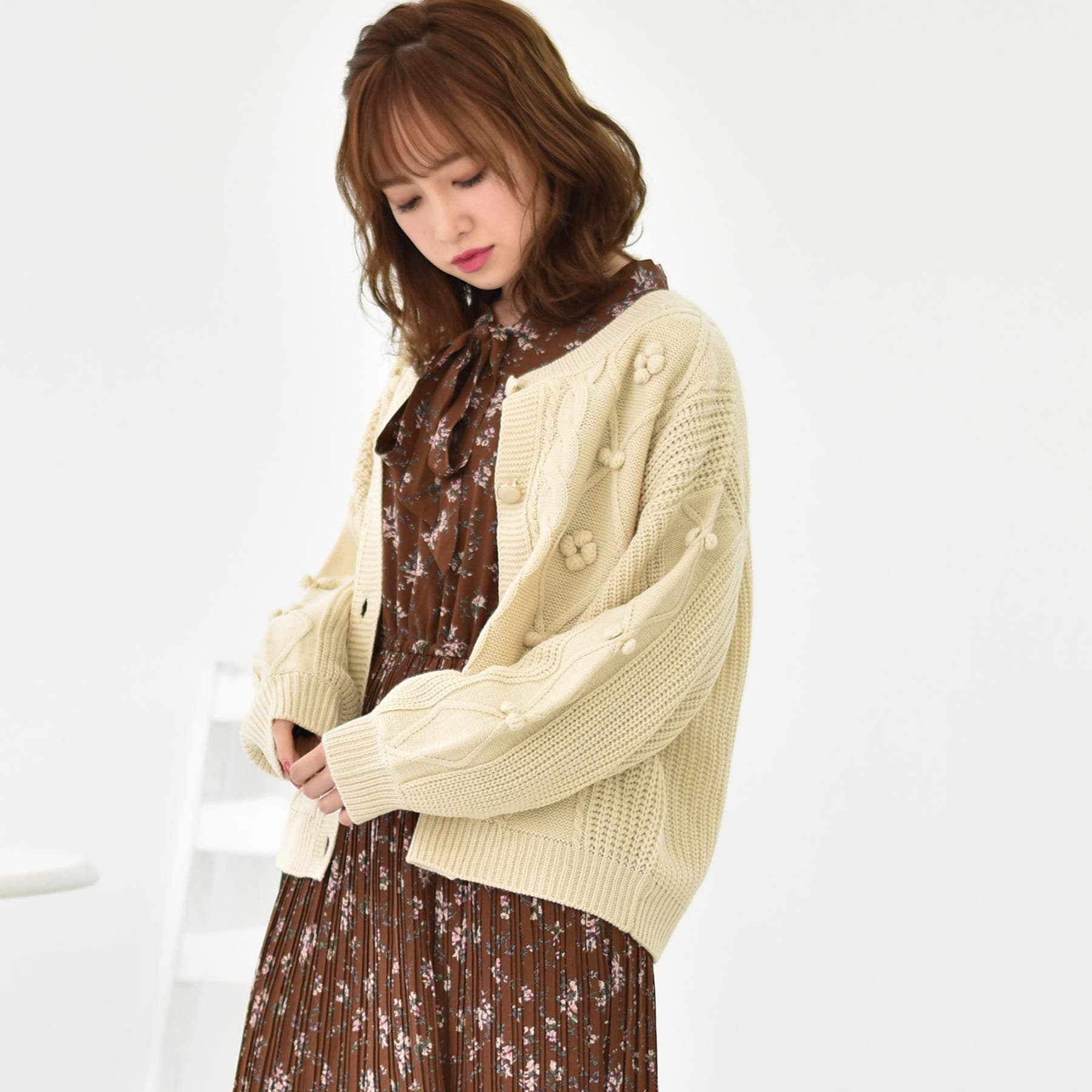 ○Emsexcite○ ポンポン付NTカーデ[品番：RTGW0001434]｜RETRO GIRL