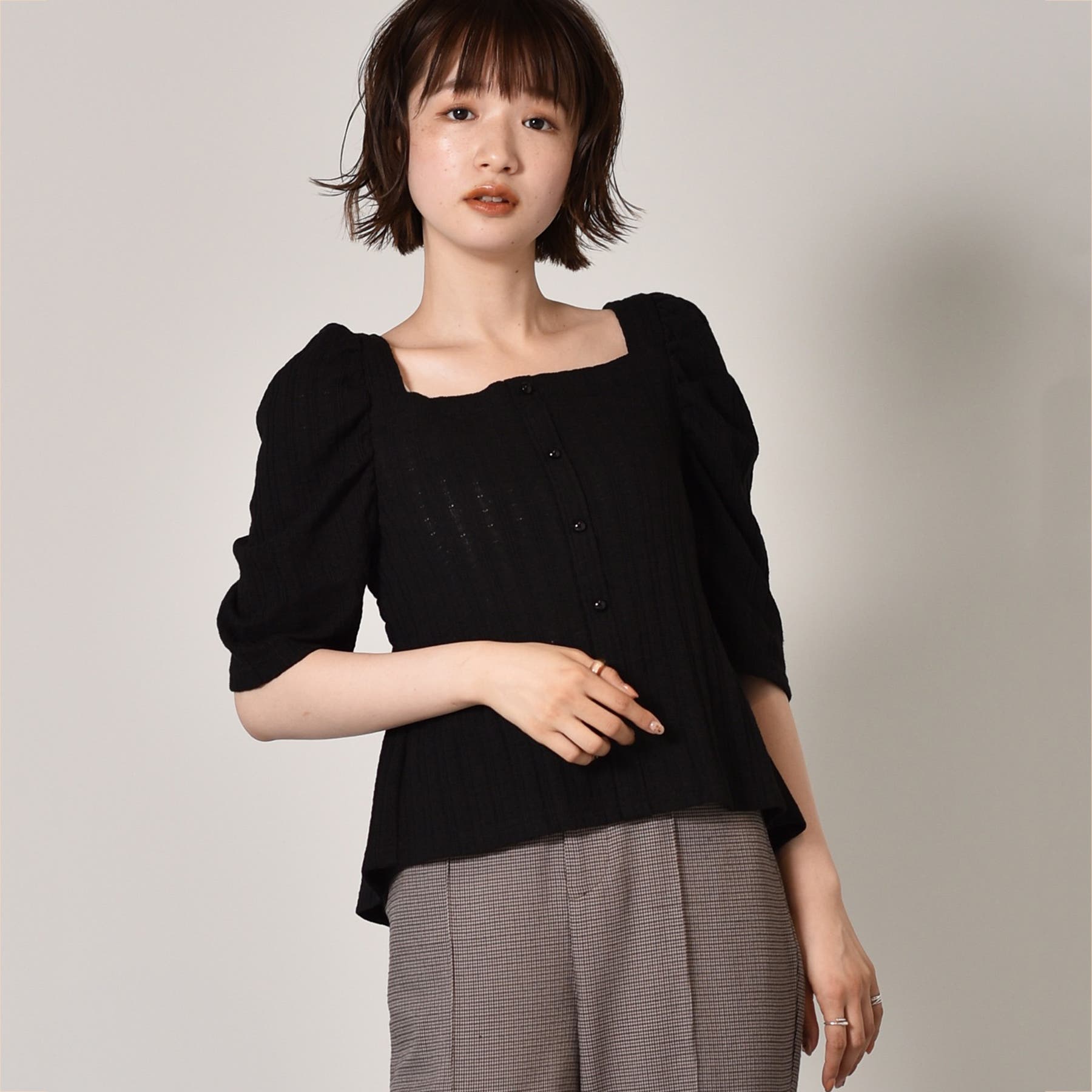 オシャレ女王ネルシャ GP プロモ オフショルシアードレス/ホルターネック/刺繍/ボタン/透け感