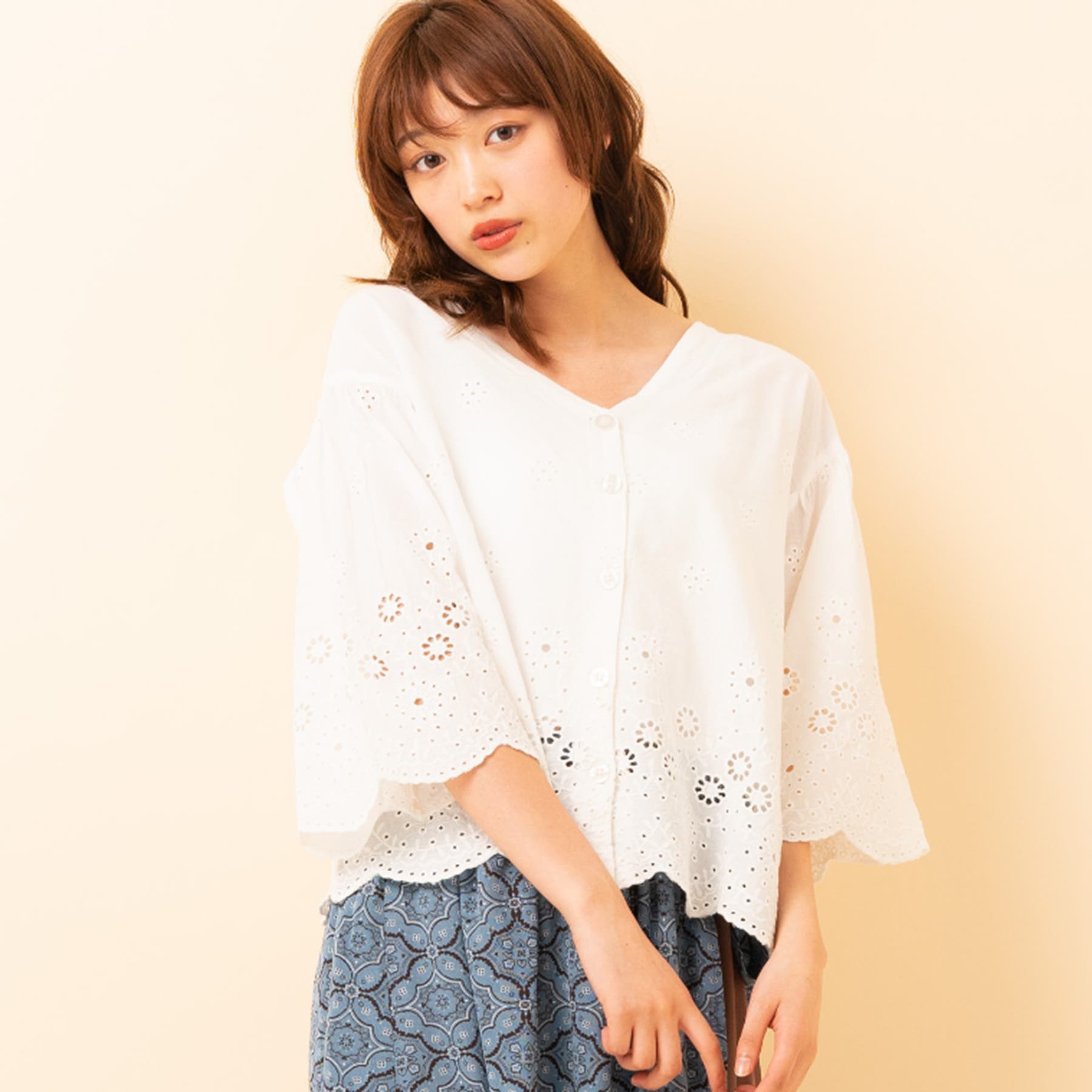 【セール】2巻セット ビンテージレトロガール&花 貝殻 三渡文創 扇子 ホタテ 貝型 シルバー 花柄 レトロ ケース付き フリンジ