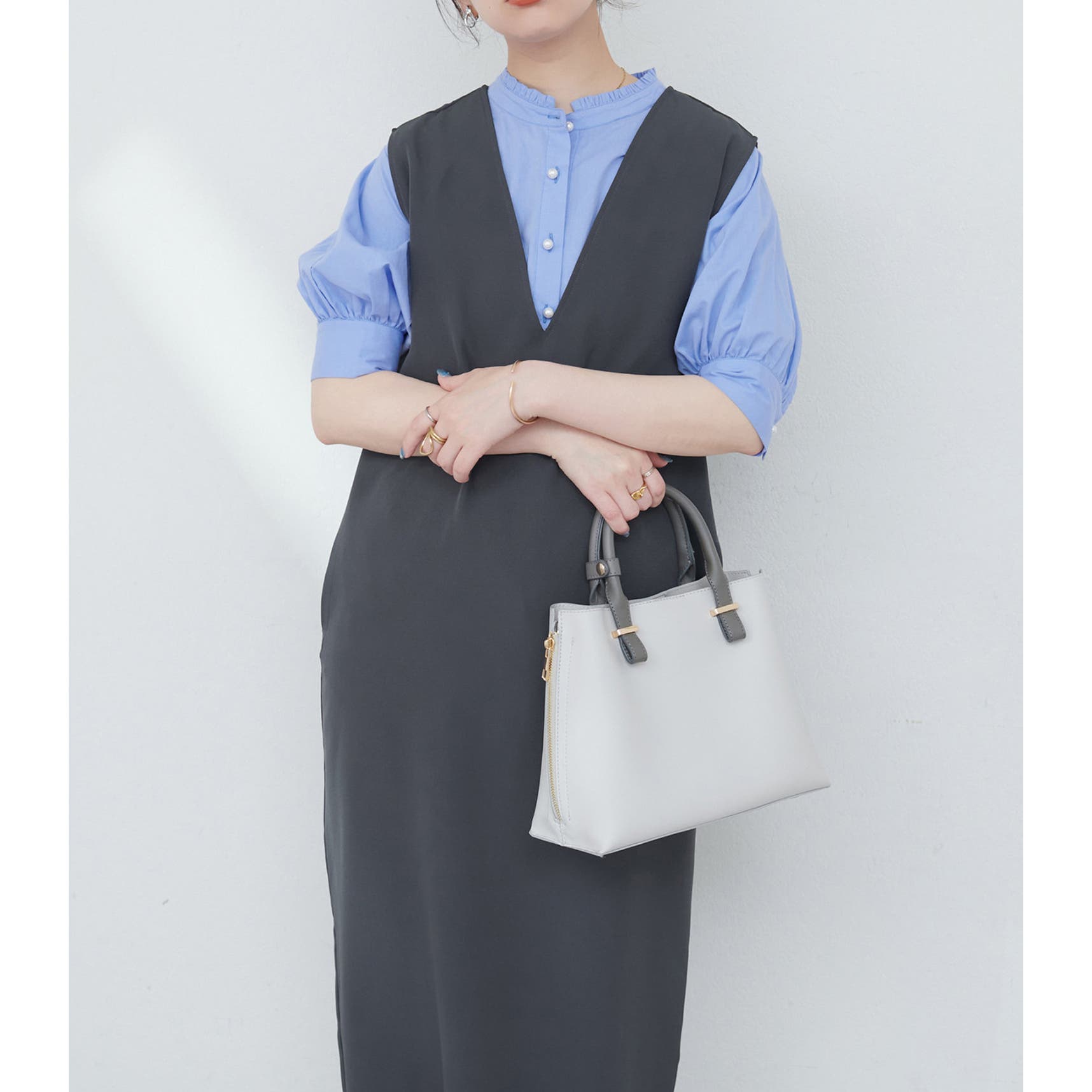 入園入学祝い natural couture】カットジョーゼットVネックワンピース[品番 携帯用ゲーム機本体