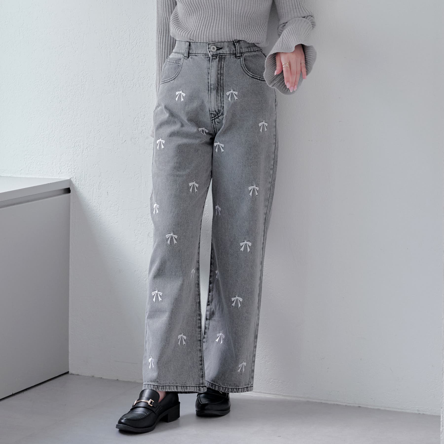 リボン刺繍デニムパンツ[品番：OLOW0014206]｜RMAF NICE CLAUP / OLIVE