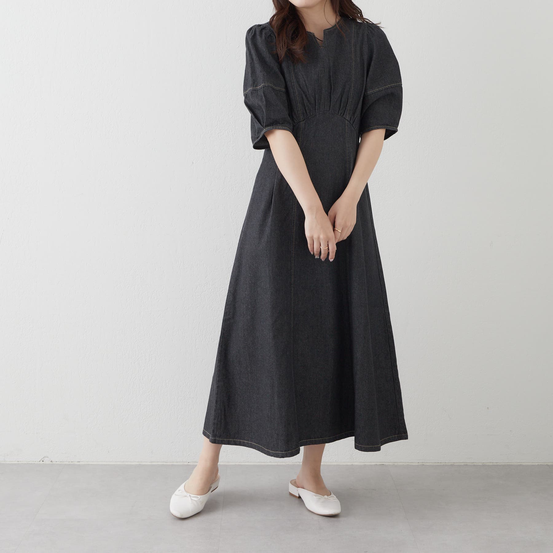 パフ袖デニムワンピース leur logette