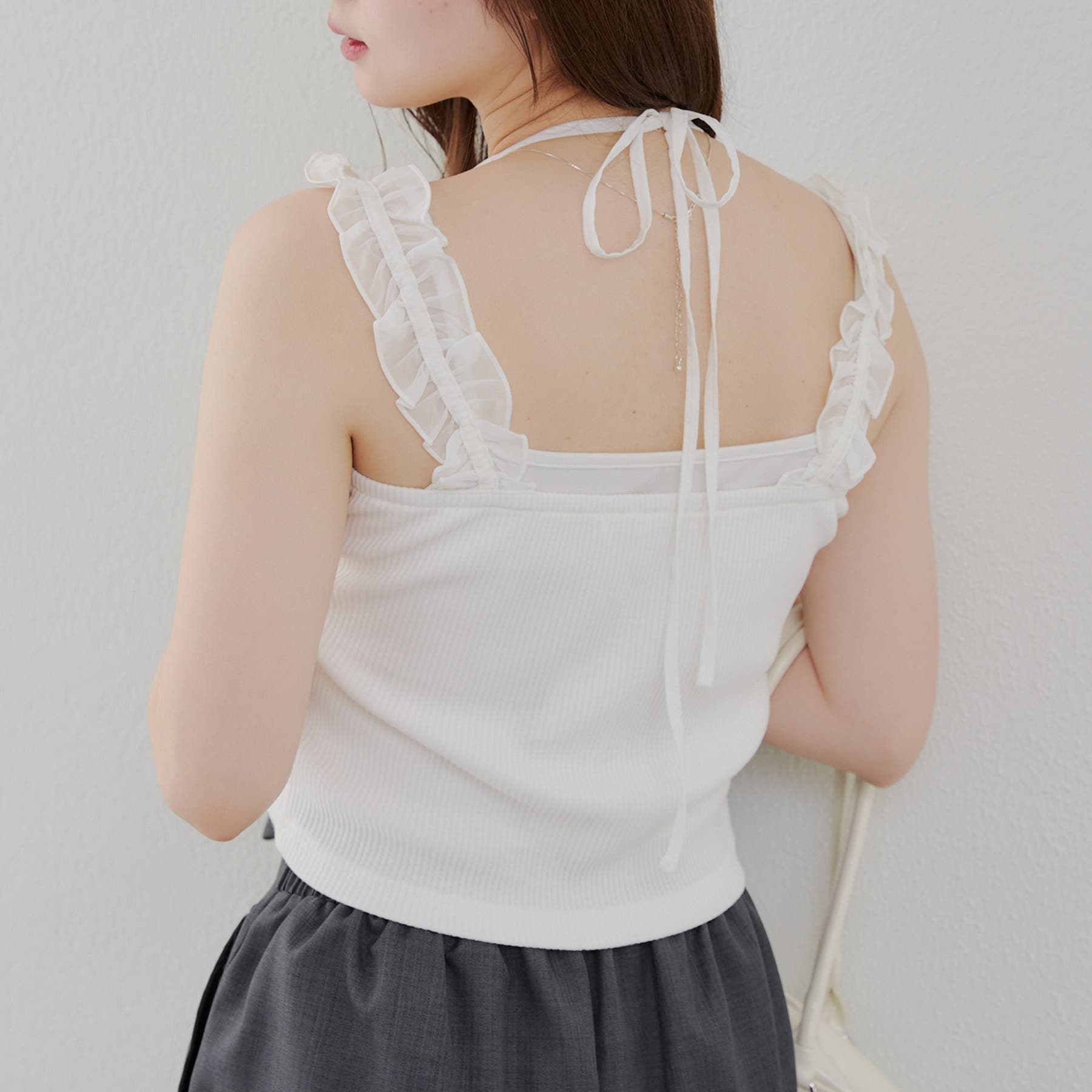 肩フリルホルターキャミ[品番：OLOW0015809]｜RMAF NICE CLAUP / OLIVE