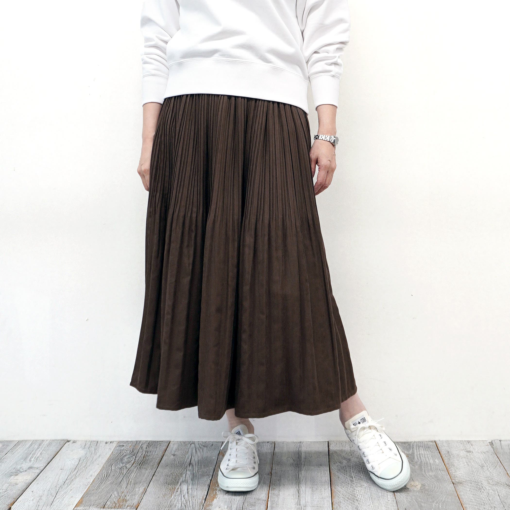 NICOLE ニコル　スパンコール付き　ゴージャス　スカート　新品 1.jpg