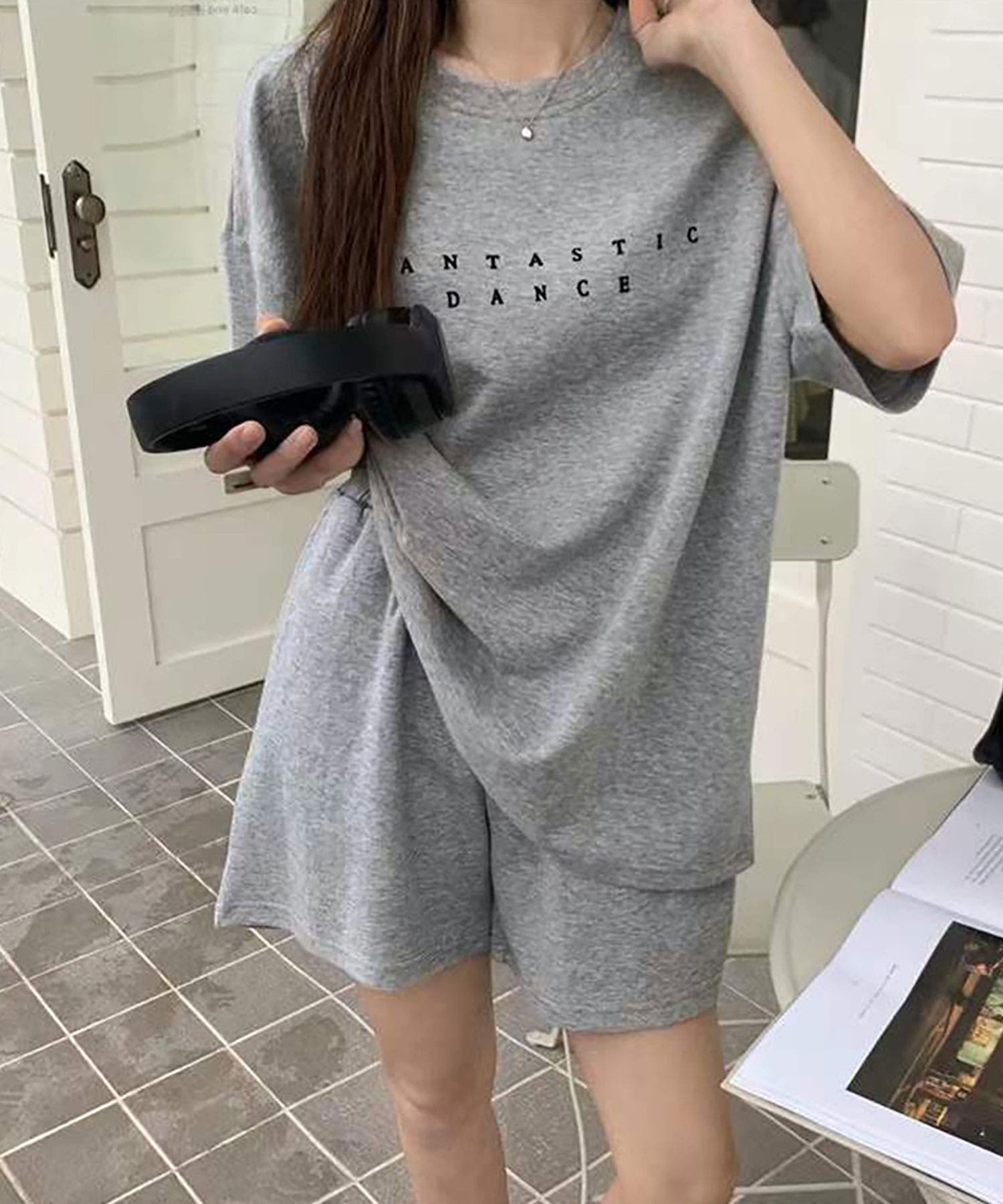 2305084_00.jpg