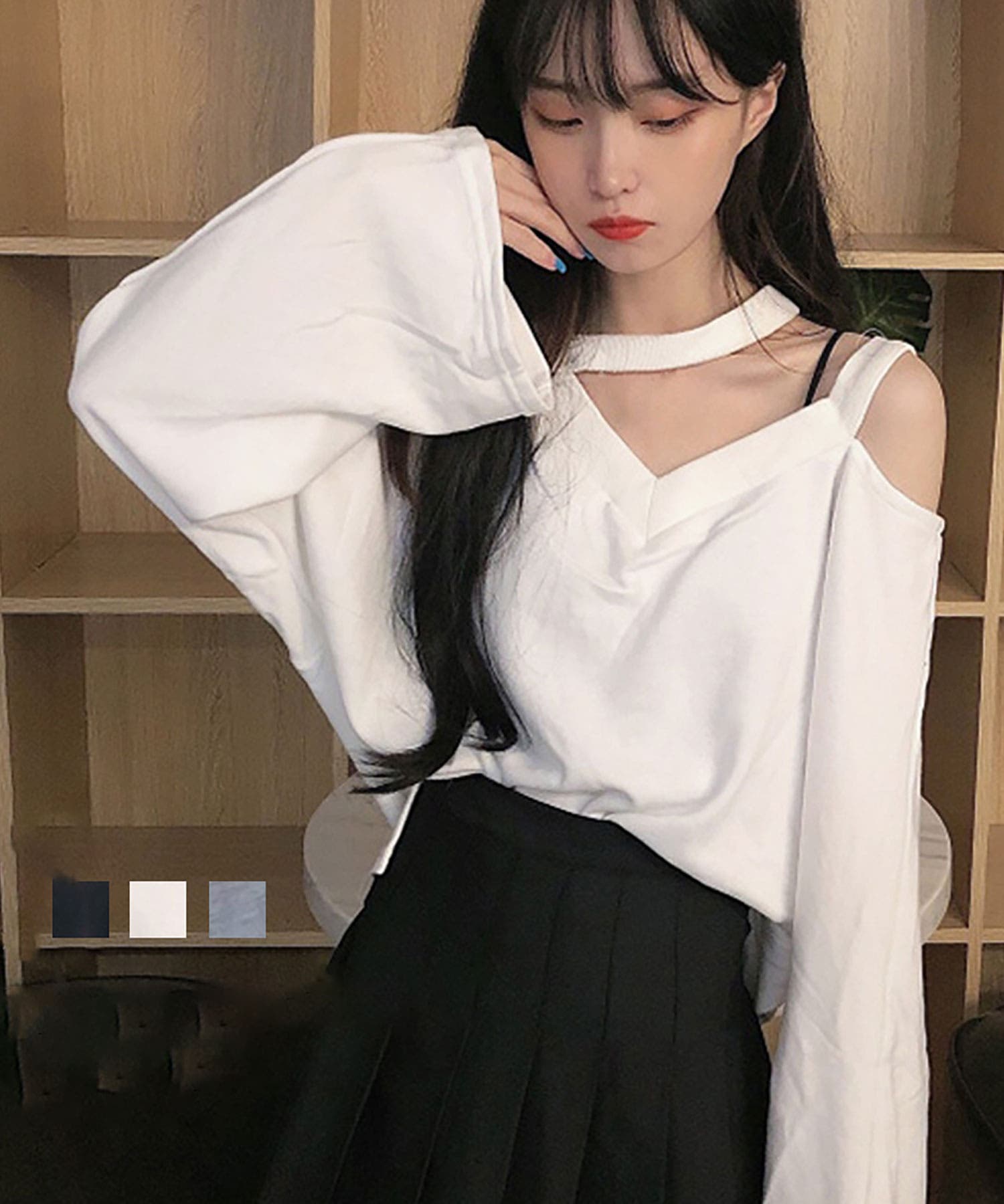 ★未使用★ナゴンスタンス　フレアVネックトップス 肩出しトップス Vネック Tシャツ[品番：NELW0001486