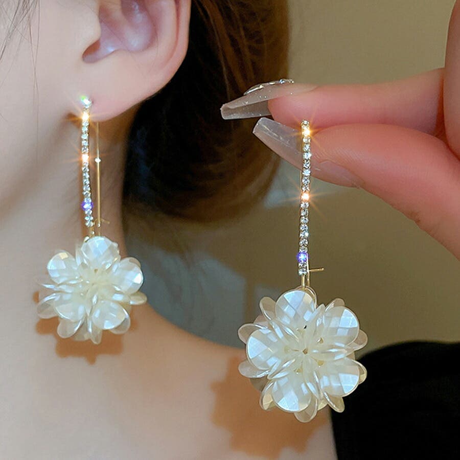 アクリルレースフラワーストーン付きロングピアス 大ぶり 存在感抜群