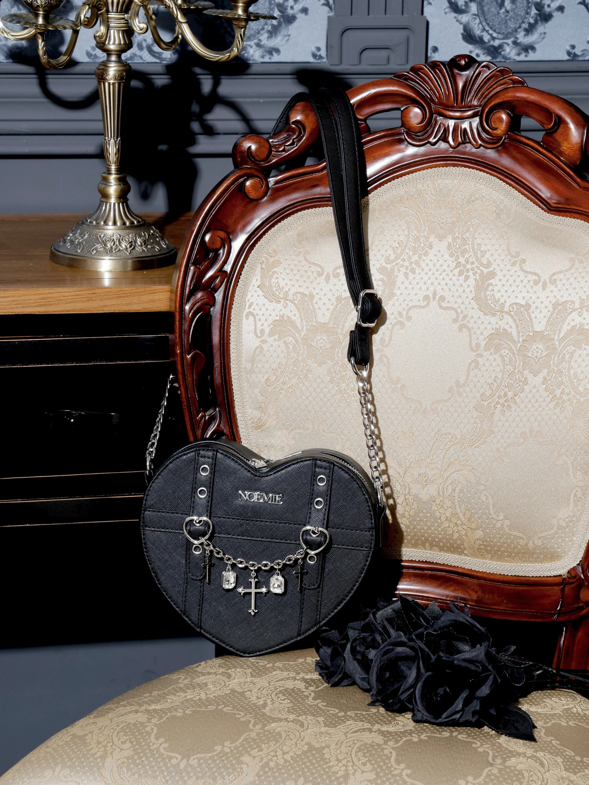 チェーン付きハートショルダーバッグ[品番：PLMW0013315]｜NOEMIE