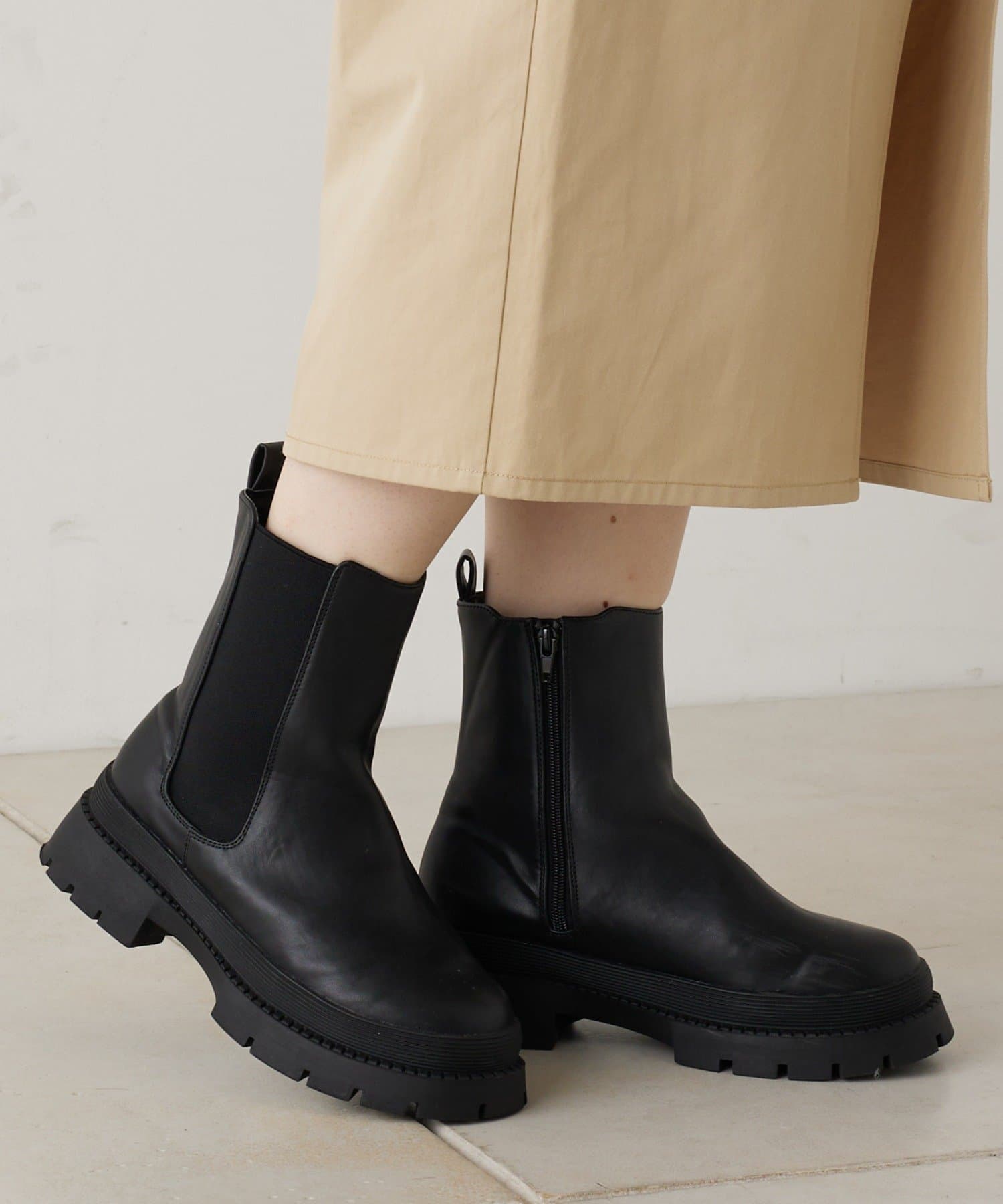 Chico】サイドゴアストレッチミドルブーツ[品番:PALW0001686 Chico】サイドゴアストレッチミドルブーツ[品番:PALW0001686