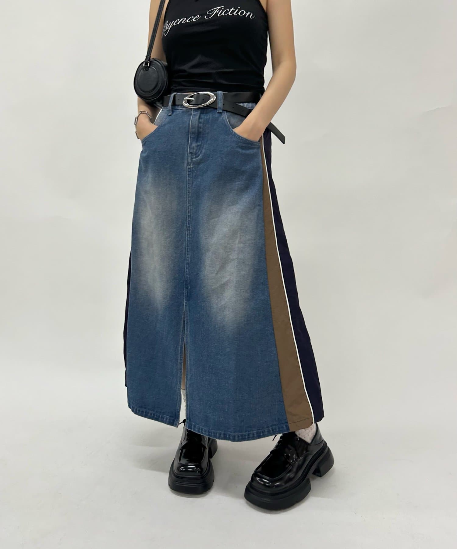 WHO'S WHO gallery】ナイロン切替デニムスカート[品番