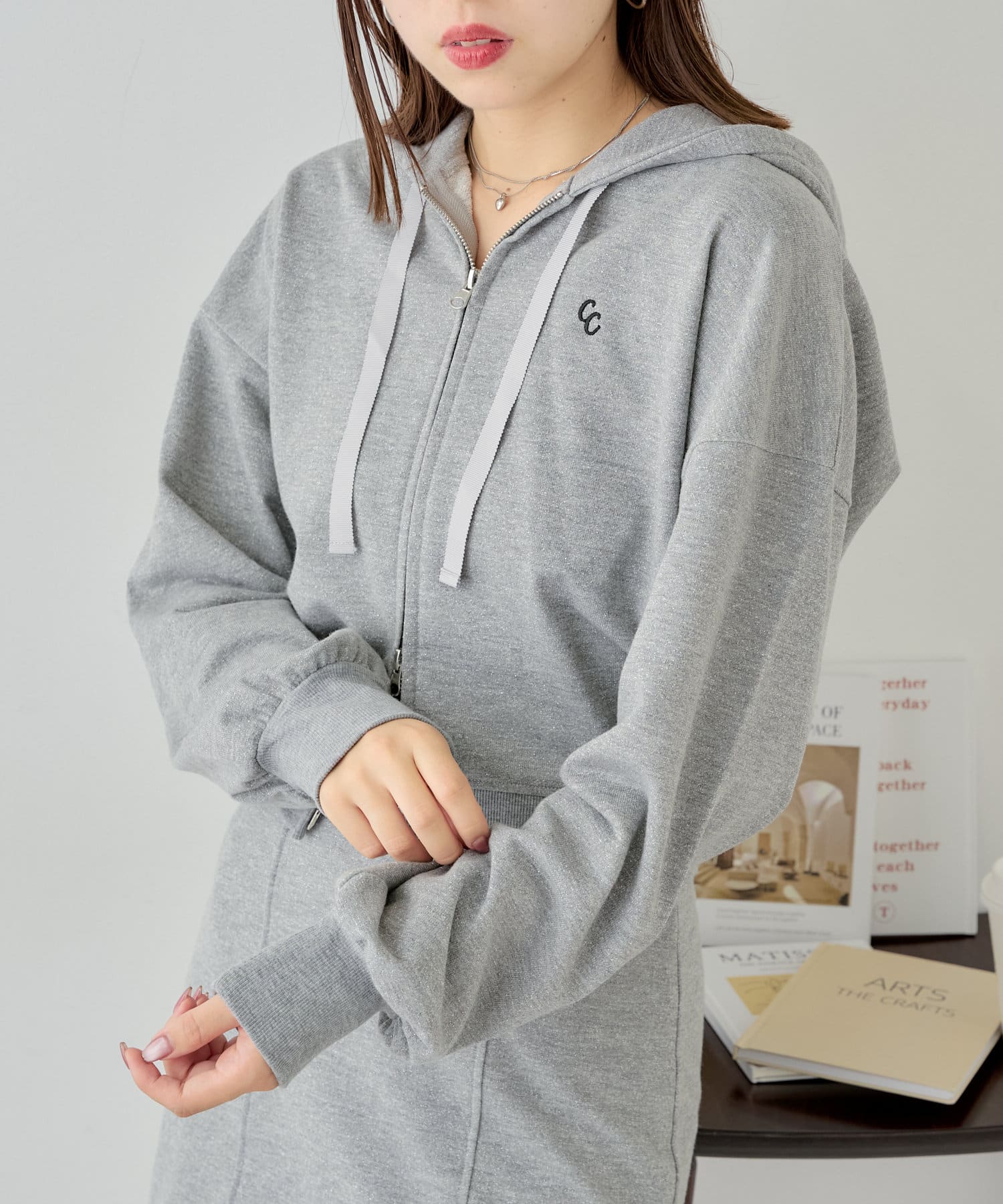 Chico】ラメフードZIPパーカー[品番：PALW0006210]｜PAL GROUP OUTLET