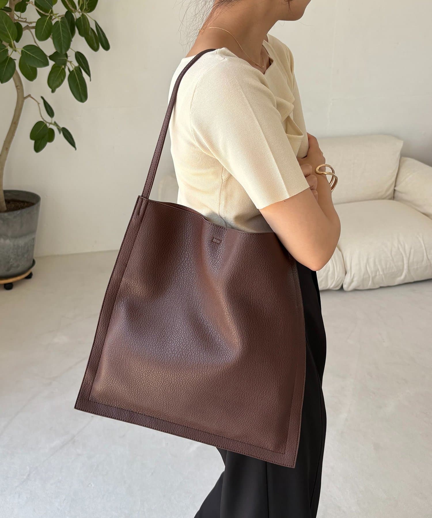 CAPRICIEUX LE