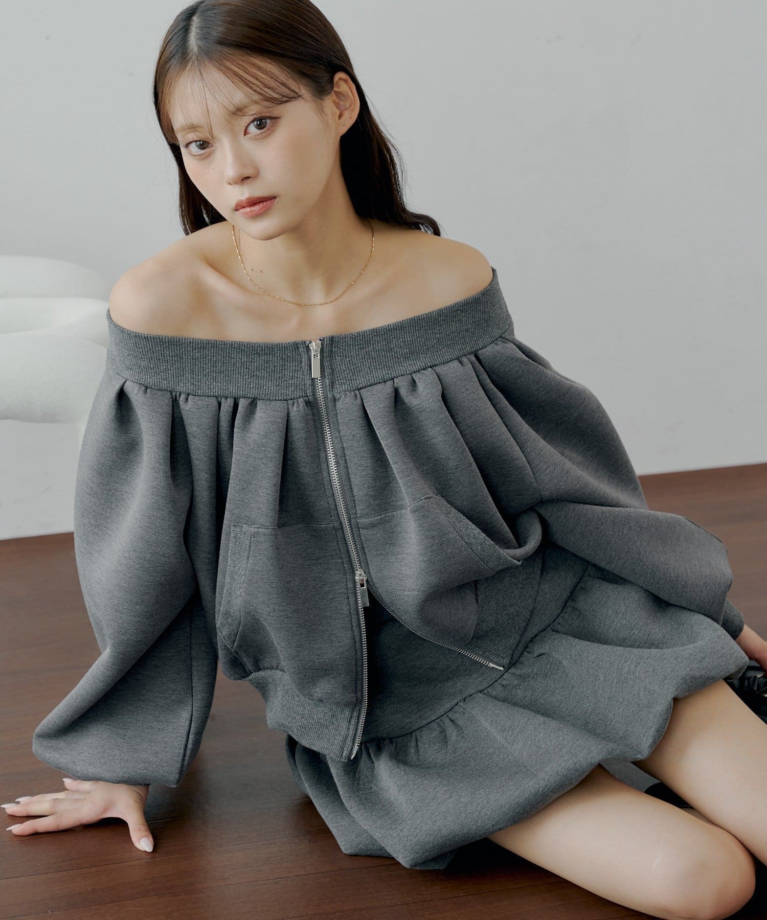 Chico】オフショルジップSWT[品番：PALW0006775]｜PAL GROUP OUTLET